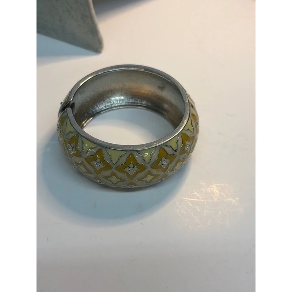Yellow hinge bangle - Picture 2 of 5